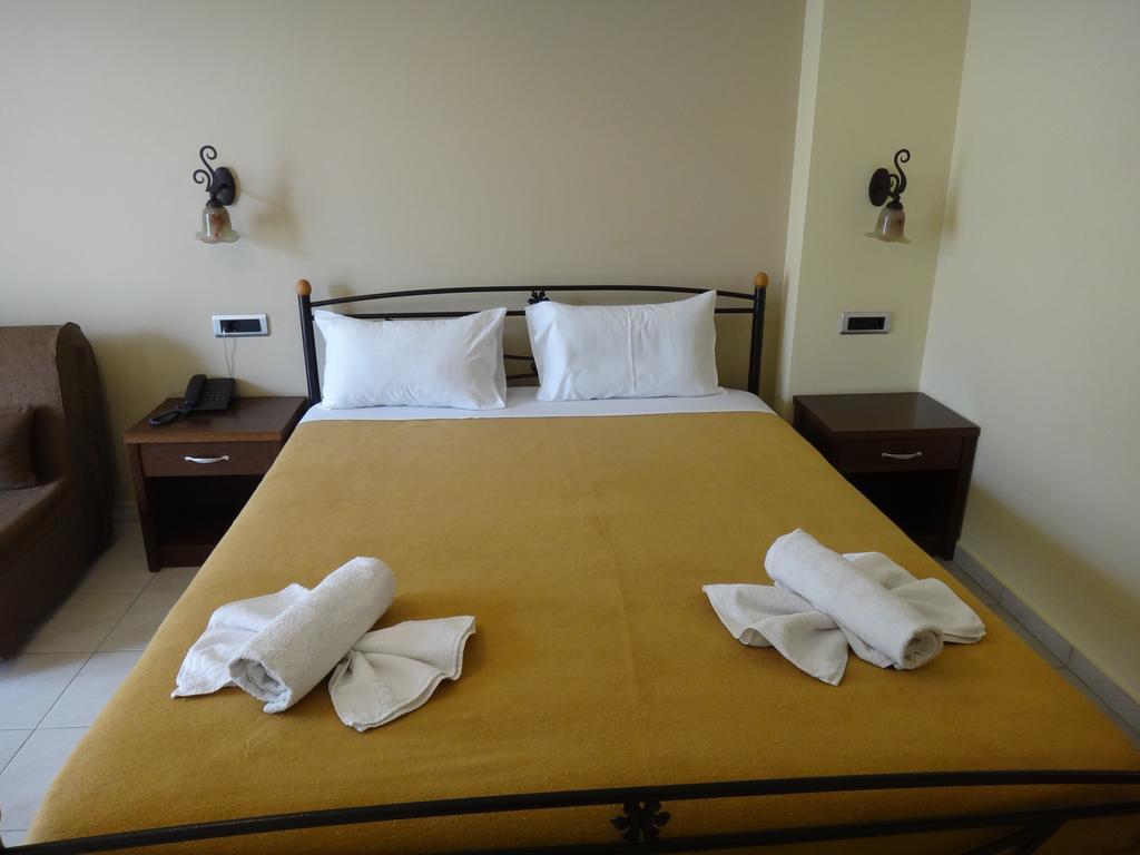 9 Queens Spa Hotel Loutra Edipsou  Eksteriør billede