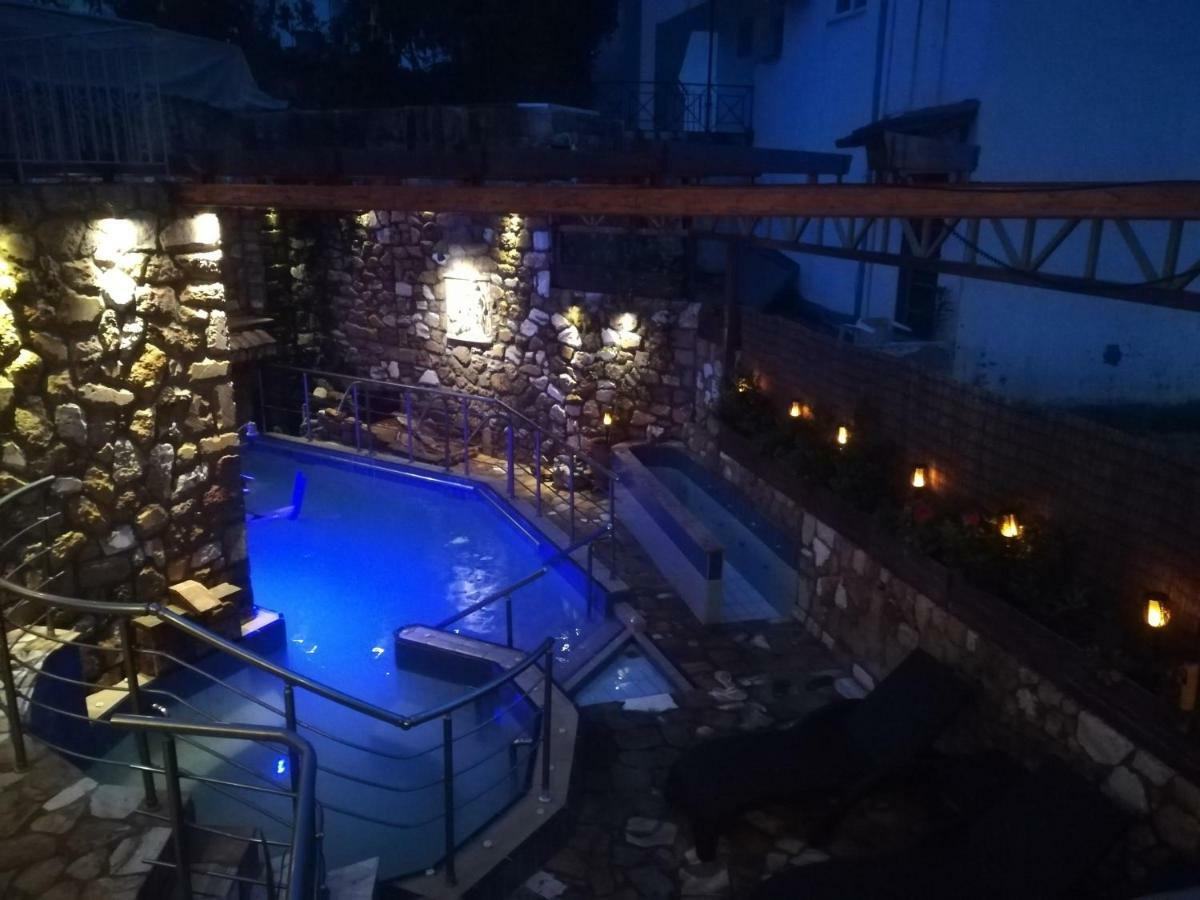 9 Queens Spa Hotel Loutra Edipsou  Eksteriør billede